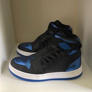 Wmns Air Jordan 1 Nova XX Black Game Royal